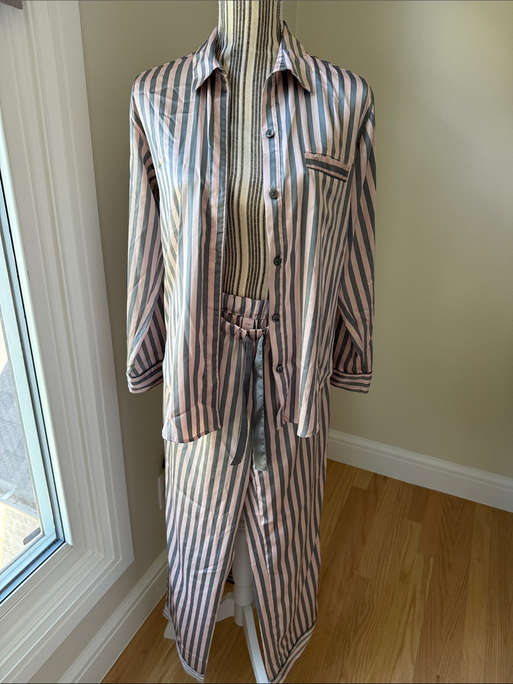 VICTORIAS SECRET Striped Pink and Gray Women's Pajama Set